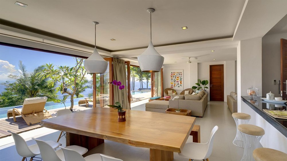 Malimbu Cliff - Dining area by the pool
